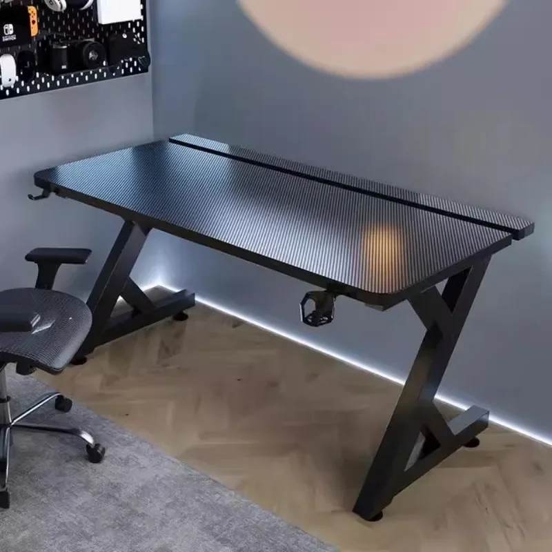 Q Minimalistische schwarze Com – Desk Setup No Computer Bewertung und Preis
